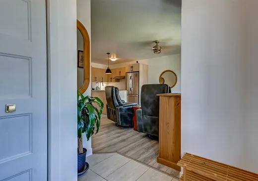 Maison à vendre - 217 Rue des Capucines, St-Hippolyte, J8A 0K5