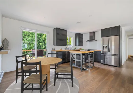Maison à vendre - 2396 Rue des Tiarelles, Saint-Emile, G3E 2B3