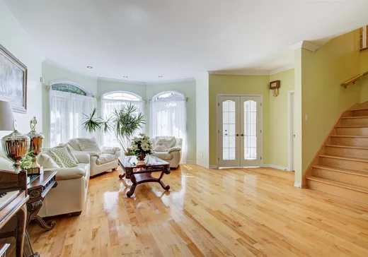 Maison à vendre - 7495 Rue Latouche, Brossard, J4Y 3J8