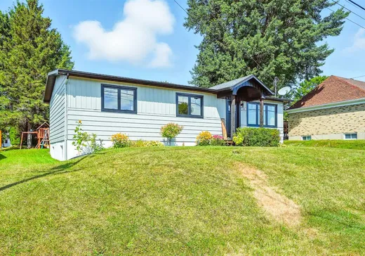 Maison à vendre - 339 Rue Laurier, Pointe-Claire (Île de Montréal), J0B 2H0