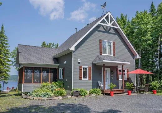 Maison à étages à vendre - 171 Ch. du Lac-Algonquin, Sainte-Rose-de-Watford, G0R4G0