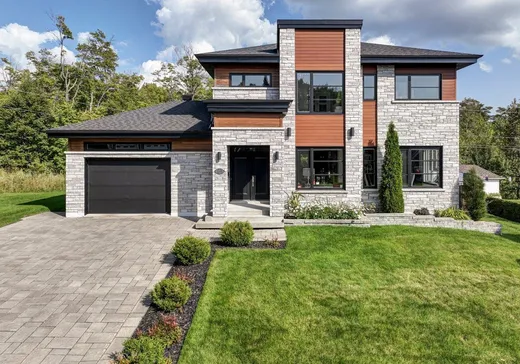 Maison à étages à vendre - 1285 9e Rue N., Duparquet, G6G7V5