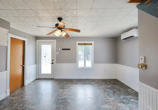 Maison à vendre - 12 Rue St-Paul, Victoriaville, G6P 3J3