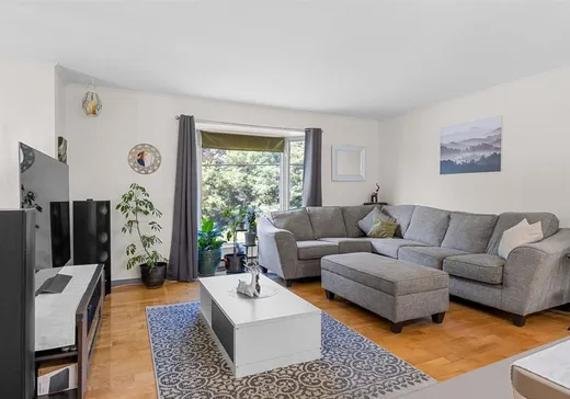 Maison à vendre - 200 Rue St-Francis, Sherbrooke, J1M 0B3