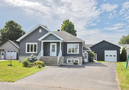 Bungalow for sale - 5 Rue Laurence-Foisy, Victoriaville, G6T0A2