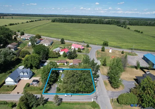 Maison à vendre - 227 Rue Jourdain, Rivière-Beaudette, J0P 1R0