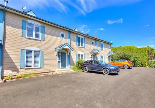 Two or more stories for sale - 1005 30e Avenue, Laval (Fabreville), H7R4T9