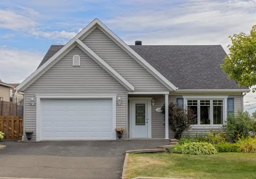Bungalow à vendre - 400 Av. de Castillon, Ville de Québec, G1B0M6