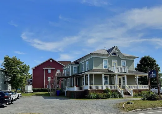 Two or more stories for sale - 205 Rue Fraser, Rivière-du-Loup, G5R5S5