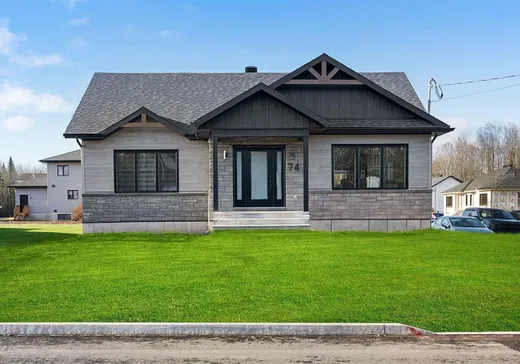 Bungalow à vendre - 113 Av. des Verbourgs, Sainte-Anne-de-Beaupré, G0A3C0