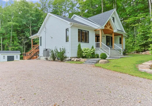 Maison à vendre - 15 Ch. St-Georges, Rigaud, J0P 1P0