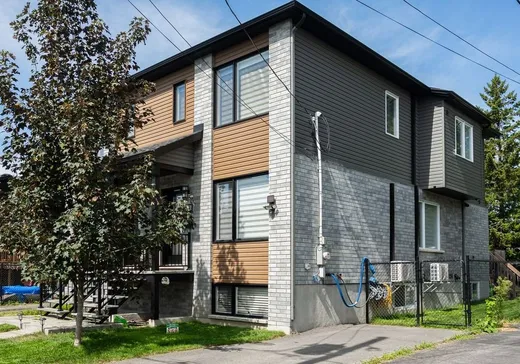 Maison à étages à vendre - 1925 Rue Langevin (1925Z), St-Hubert, J4T1Y1
