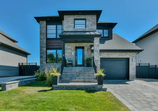Maison à étages à vendre - 337 Boul. Laurette-Théorêt, Sainte-Marthe-sur-le-Lac, J0N1P0