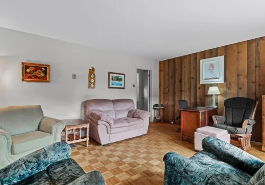 Maison à vendre - 1403 Ch. des Hauteurs, St-Hippolyte, J8A 1T4
