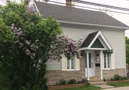 Maison à vendre - 1375 1e Avenue, Saint-Georges, G5Y 3M8