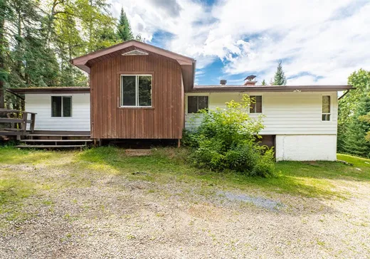 Maison à vendre - 518 Ch. Lacasse, Sainte-Agathe-des-Monts, J8C 2Z8
