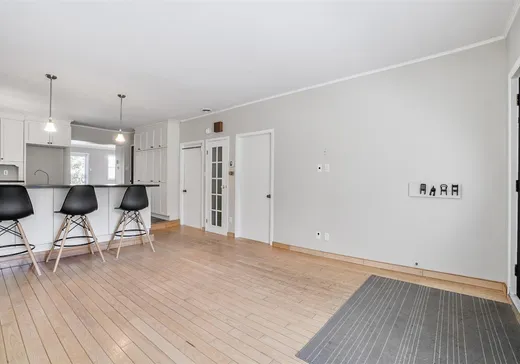 Maison à vendre - 6141 Rue Morin, Val Morin, J0T 2R0