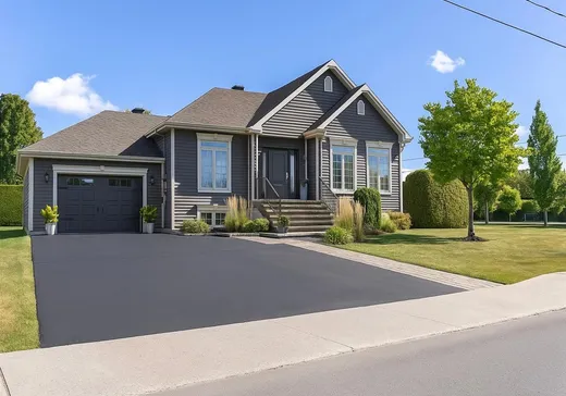 Bungalow for sale - 60 Rue de la Joie, Victoriaville, G6S1C2