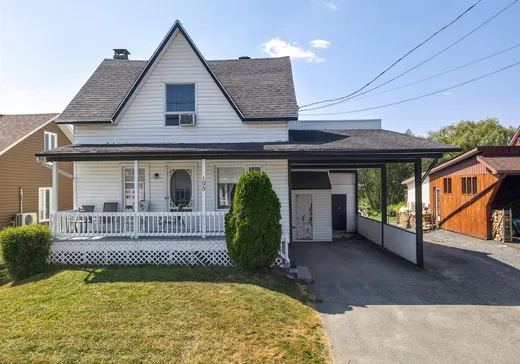 Two or more stories for sale - 195 1re Avenue N., St-Gedeon-De-Beauce, G0M1T0