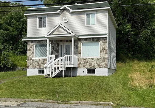 Two or more stories for sale - 548 Boul. Renault, Beauceville, G5X1N2
