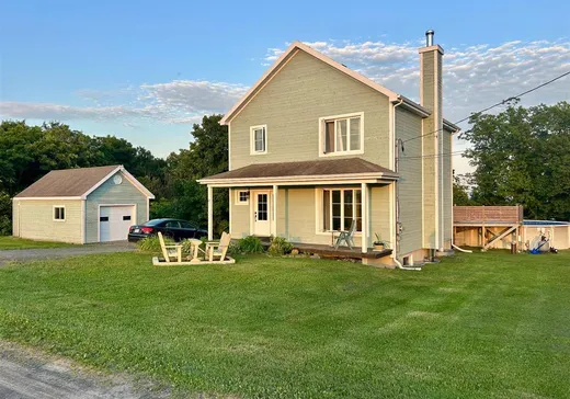 Maison à vendre - 20 Ch. Bellefine, Île d'Orleans St-Jean, G0A 3W0