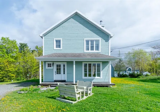 Maison à vendre - 20 Ch. Bellefine, Île d'Orleans St-Jean, G0A 3W0