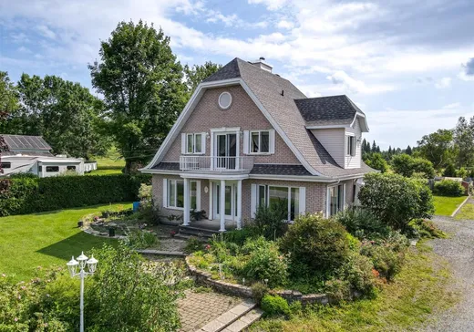 Maison à étages à vendre - 725 Rue Principale, St-Evariste-De-Forsyth, G0M1G0