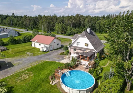 Maison à vendre - 725 Rue Principale, St-Evariste-De-Forsyth, G0M 1G0