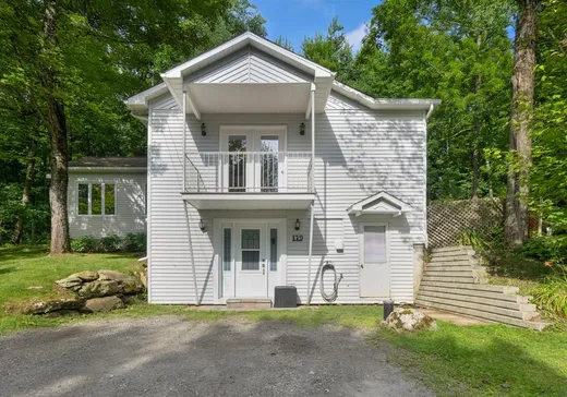 Two or more stories for sale - 179 Rue du Domaine, Ascot Corner, J0B1A0