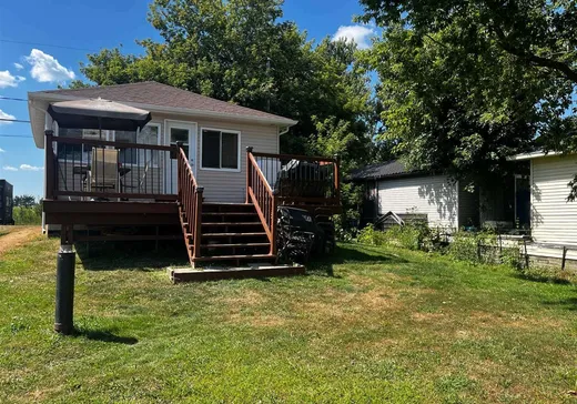 House for sale - 1325D 1re Rue, St-Blaise, J0J 1W0