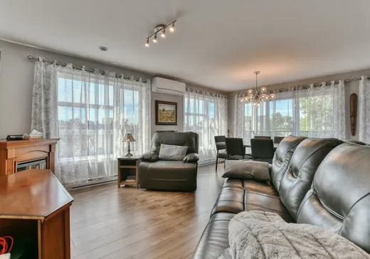 Condo for sale - 3019 Boul. des Promenades, Sainte-Marthe-sur-le-Lac, J0N 1P0