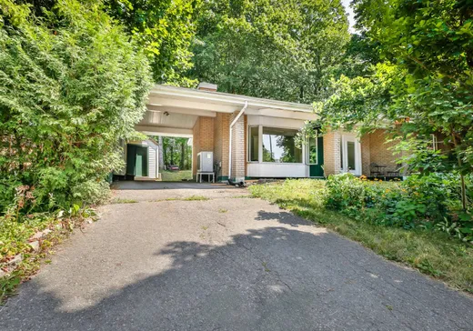 Maison à étages à vendre - 32 Av. de Metz, Lorraine, J6Z1S2