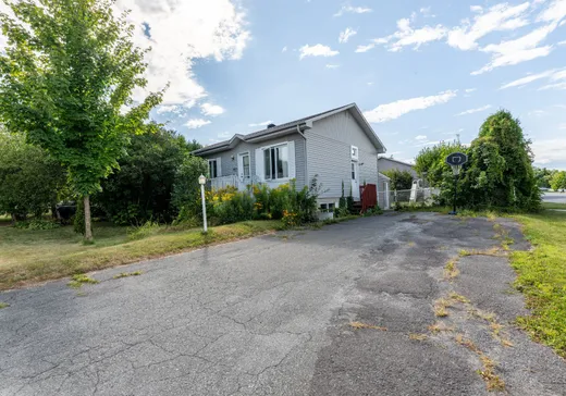 Maison à vendre - 1069 Rue Balmoral, Otterburn Park, J3H 5T1