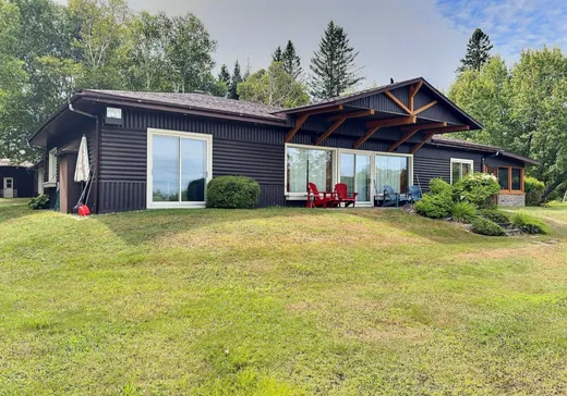 Maison à étages à vendre - 201 Ch. des Cèdres, Nominingue, J0W1R0