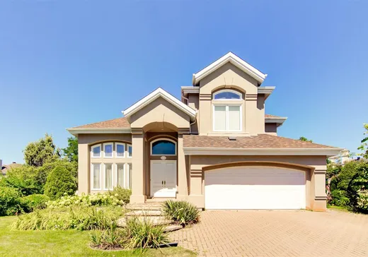 Two or more stories for sale - 1581 Rue du Chevrotin, Longueuil, J4N1N5