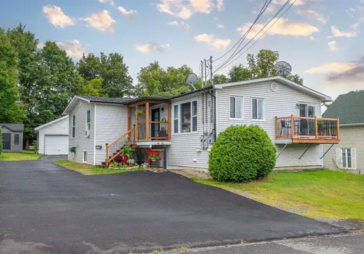 Bungalow for sale - 480 Rue Mcauley, Coaticook, J1A1J9