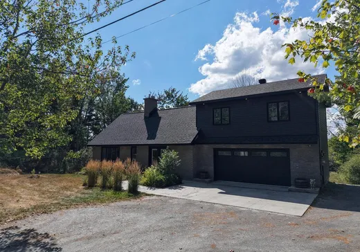 Maison à étages à vendre - 2601 Ch. des Pèlerins, Sherbrooke, J1H0C6