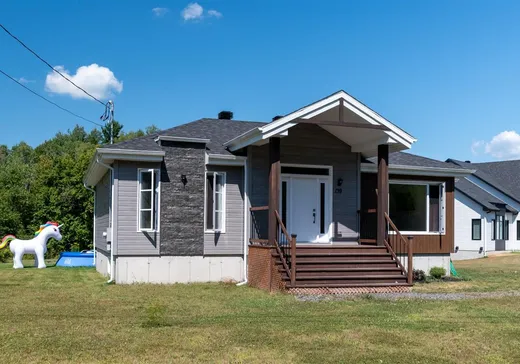 House for sale - 139 Rue Dupuis, Kingsey Falls, J0A 1B0