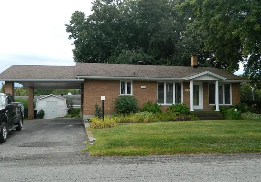 Bungalow for sale - 138 Rue Édouard, Victoriaville, G6P3H8