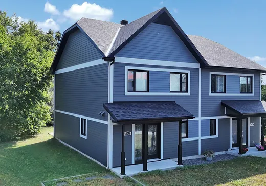 Maison à étages à vendre - 304 Rue D'Iberville, Sept-Îles, G4L0E2