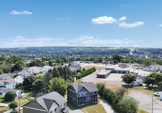 Maison à vendre - 304 Rue D'Iberville, Sept-Îles, G4L 0E2