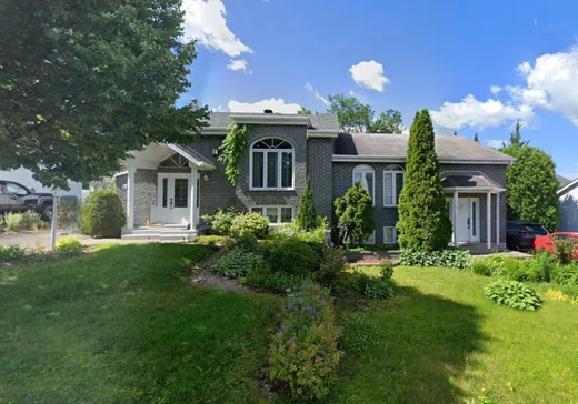 Maison à étages à vendre - 114 Rue Perce-Neige, Otterburn Park, J3H5S3
