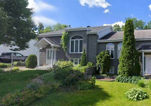 Maison à vendre - 114 Rue Perce-Neige, Otterburn Park, J3H 5S3