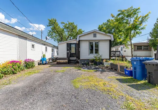 Maison à étages à vendre - 3950 Boul. Sir-Wilfrid-Laurier, St-Hubert, J3Y5Y9