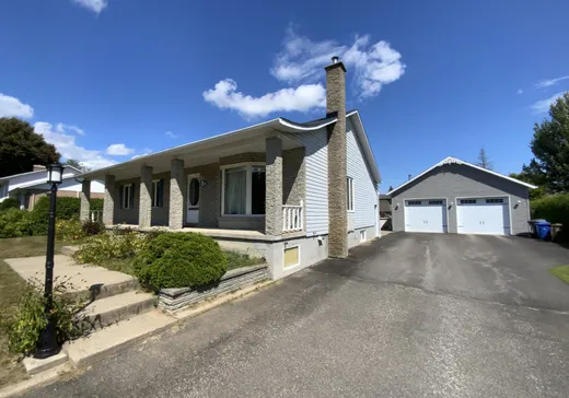 Maison à étages à vendre - 5 Rue Jean-Livernoche, Saint-Charles-Borromée, J6E8H6