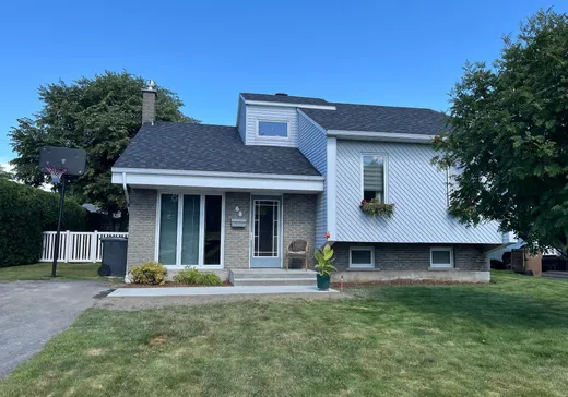Two or more stories for sale - 68 Rue Vallières, Victoriaville, G6P9G7