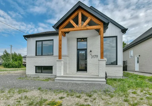 Maison à étages à vendre - 3179 Rue Laurin, Sainte-Marthe-sur-le-Lac, J0N1P0
