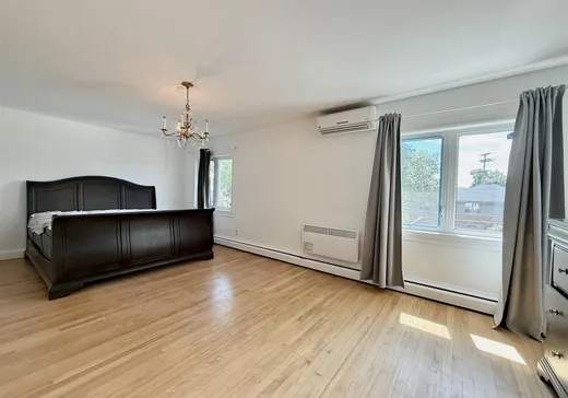 House for sale - 1545 Ch. Lucerne, St-Hubert, H3R 2J1