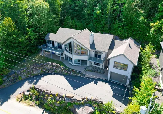 Maison à vendre - 48-48A Rue des Trembles, Sainte-Marguerite-du-Lac-Masson, J0T 1L0