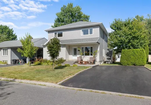 Two or more stories for sale - 877 Rue Émile-Dubois, Les Chutes-de-la-Chaudière-Ouest, G6K1N3
